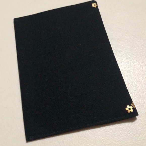 🆕 Marc Jacobs DAISY Clutch - Picture 7 of 8